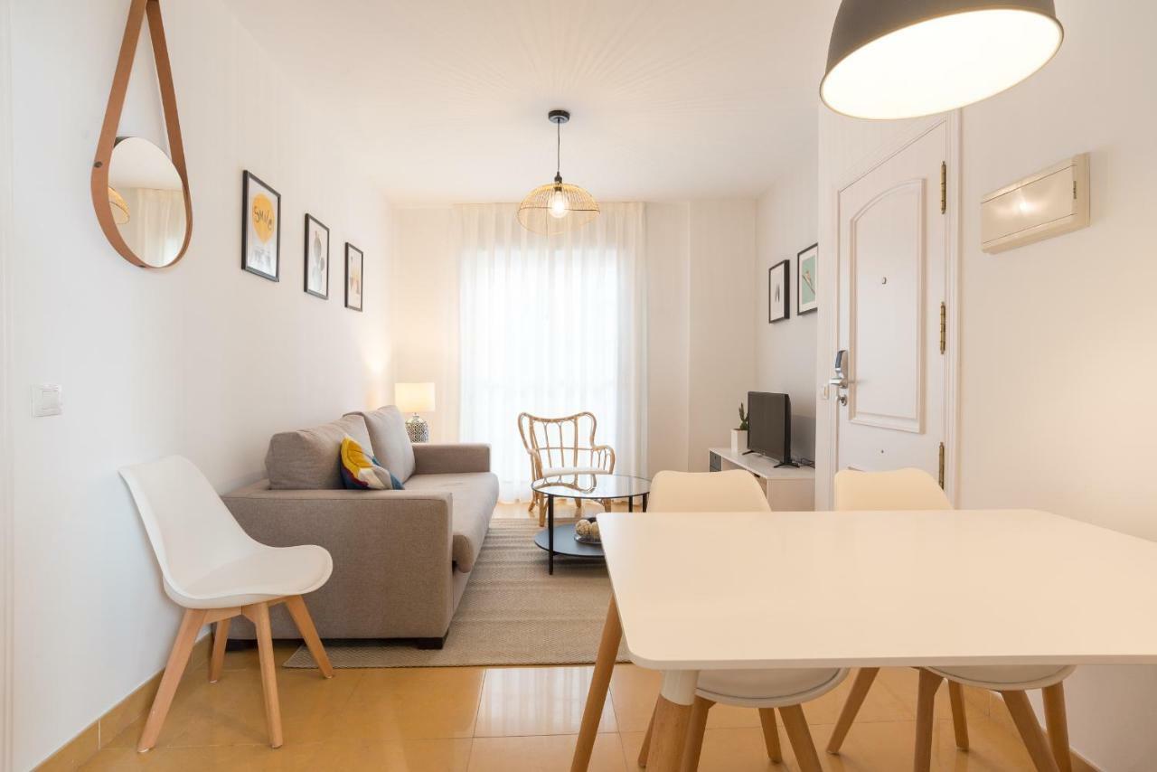 Apartamentos Tucan マラガ エクステリア 写真