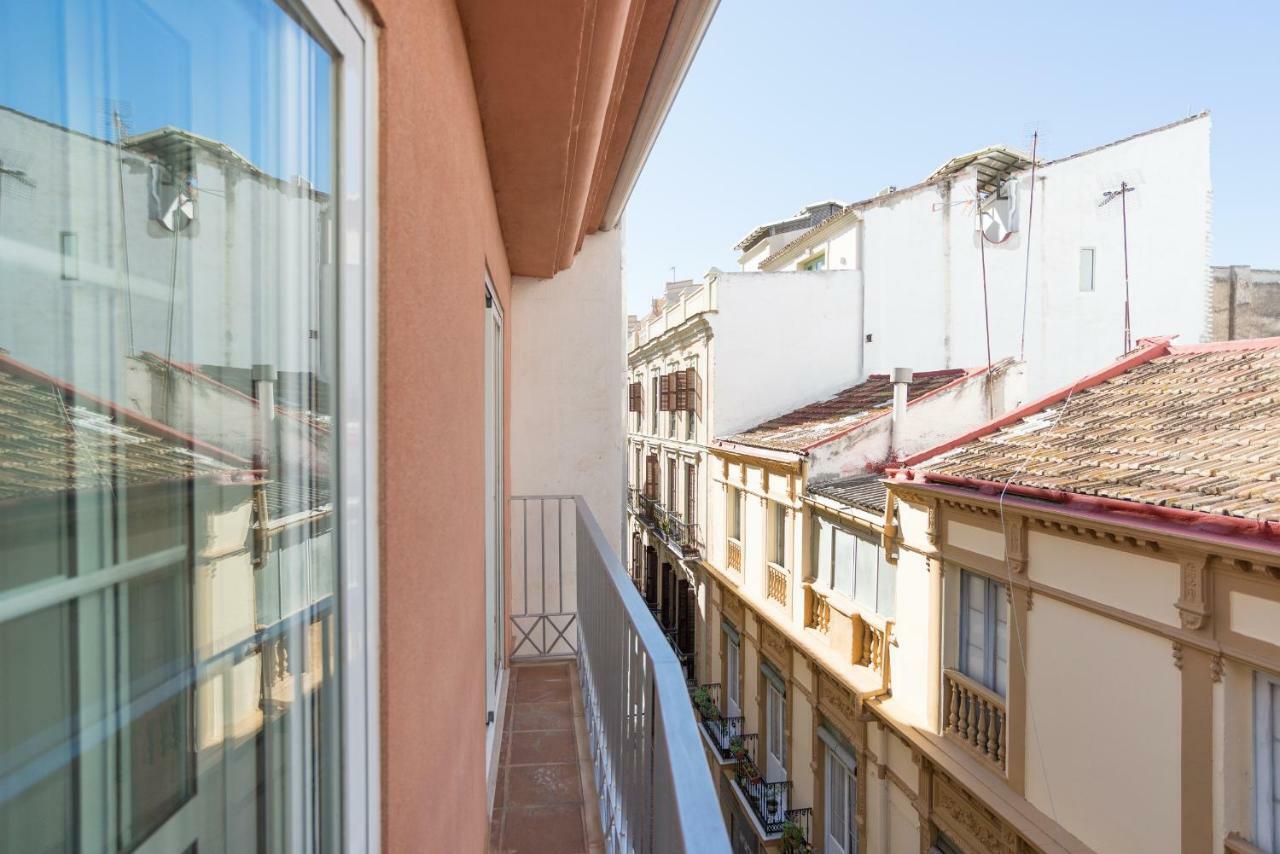 Apartamentos Tucan マラガ エクステリア 写真